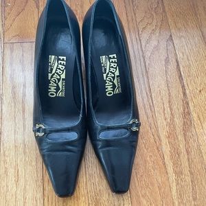 Ferragamo Pumps Size 5.5 B